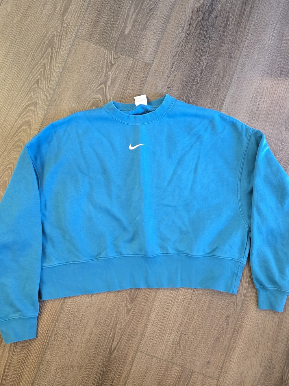 Nike Women's Teal Blue Cropped Crewneck Sweatshirt